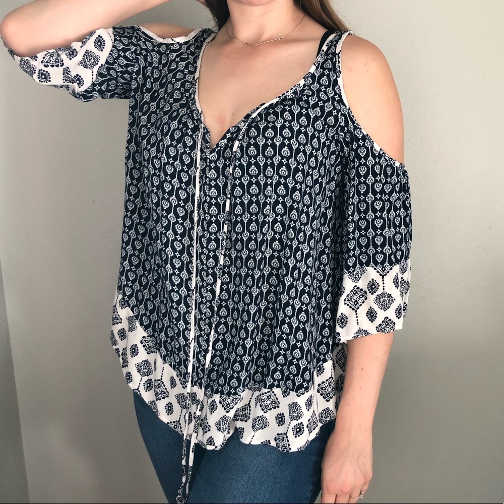 Off-shoulder white/blue blouse